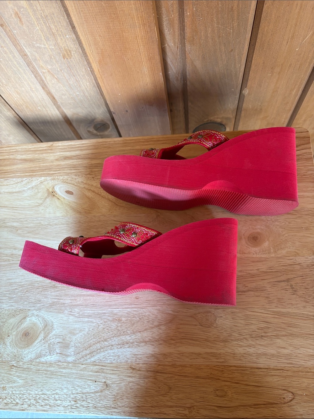 Colin Stuart Red Platform Slides - Picture 2 of 4